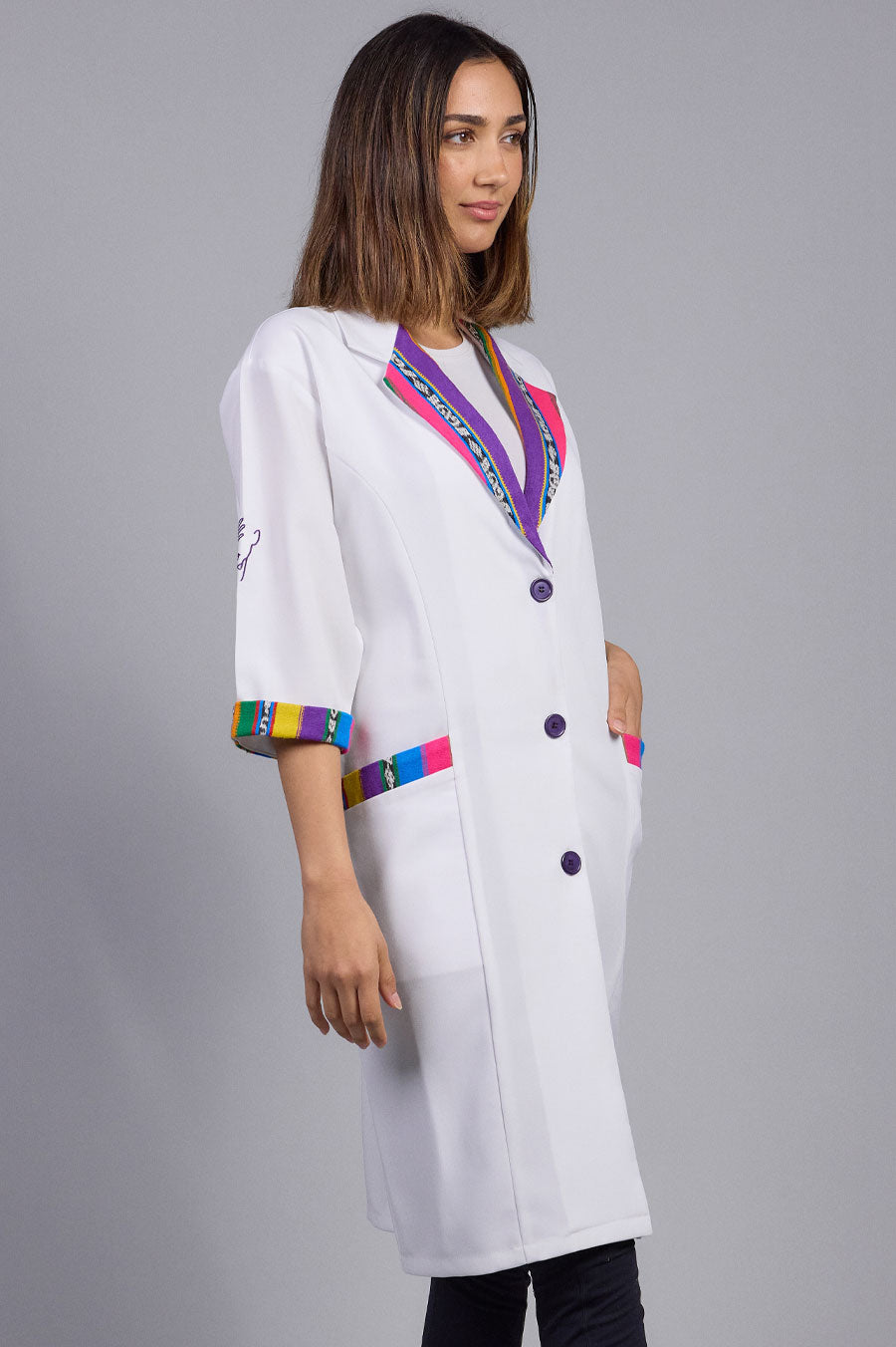 Overlapped white coat, typical collar